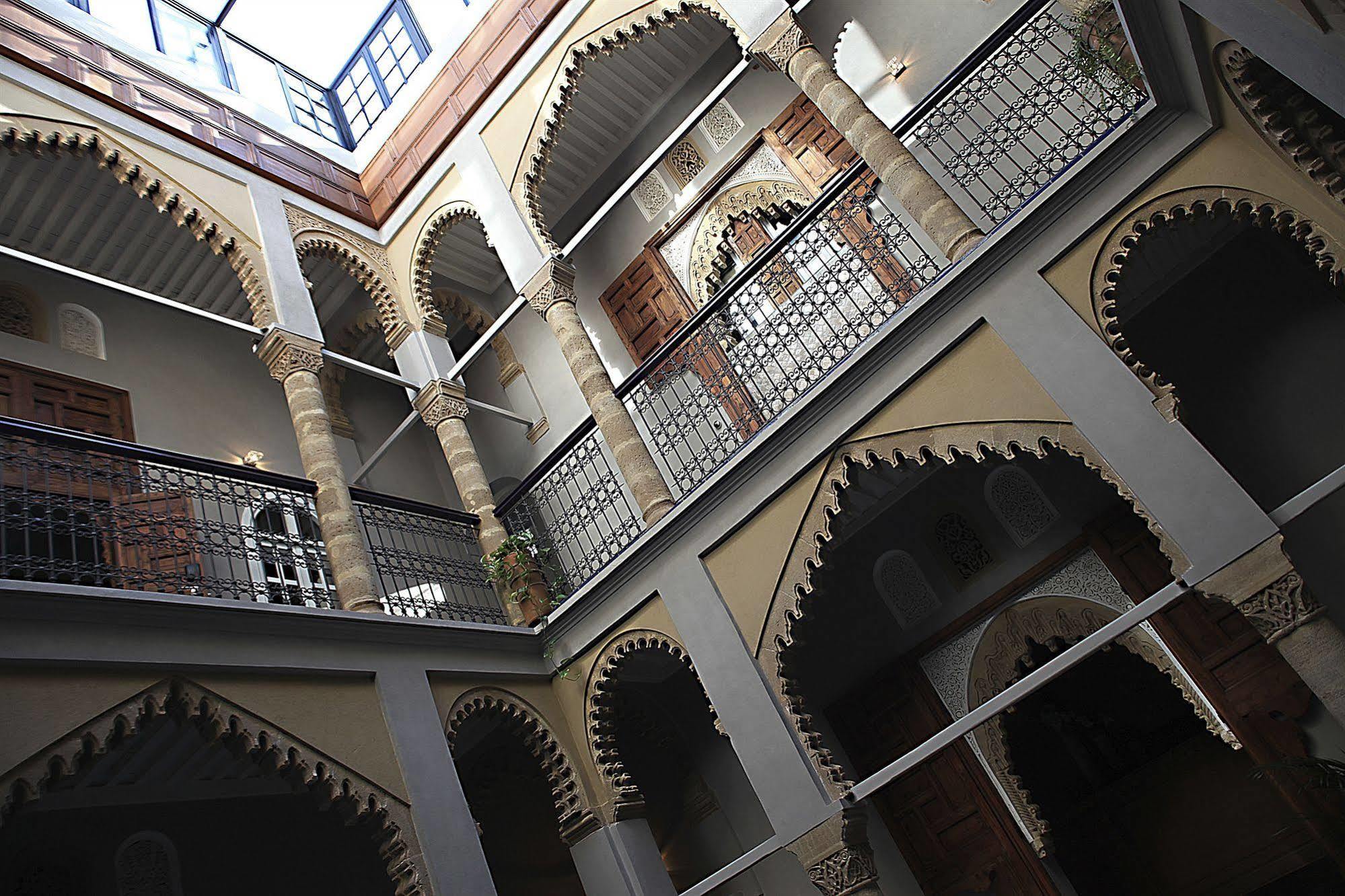 L'alcazar 5*